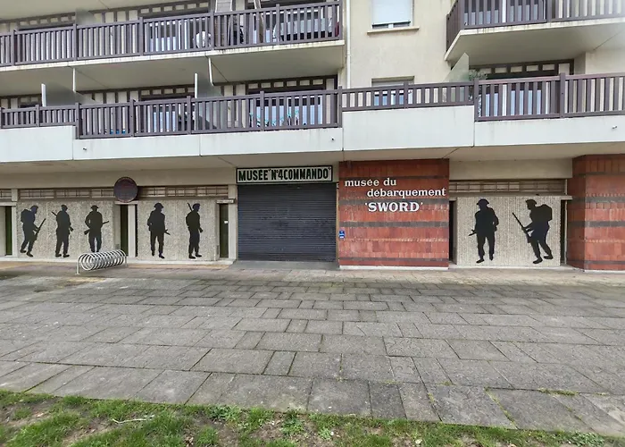 Francette A 500m De La Ouistreham