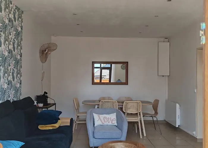 Francette A 500m De La Vila *