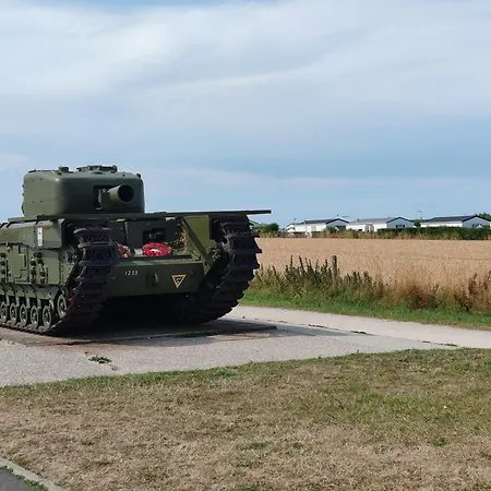 Francette A 500m De La Βίλα Ouistreham