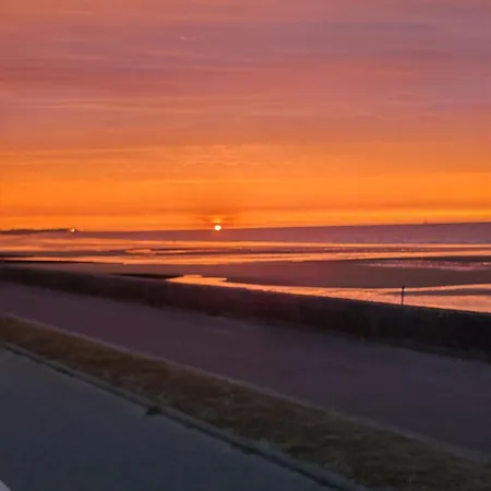Francette A 500m De La * Ouistreham