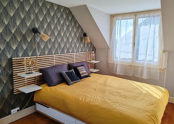 Francette A 500m De La *